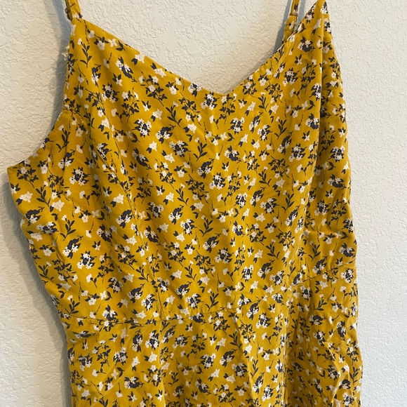 Old Navy Yellow Floral Mini Dress Size Medium - Picture 2 of 9